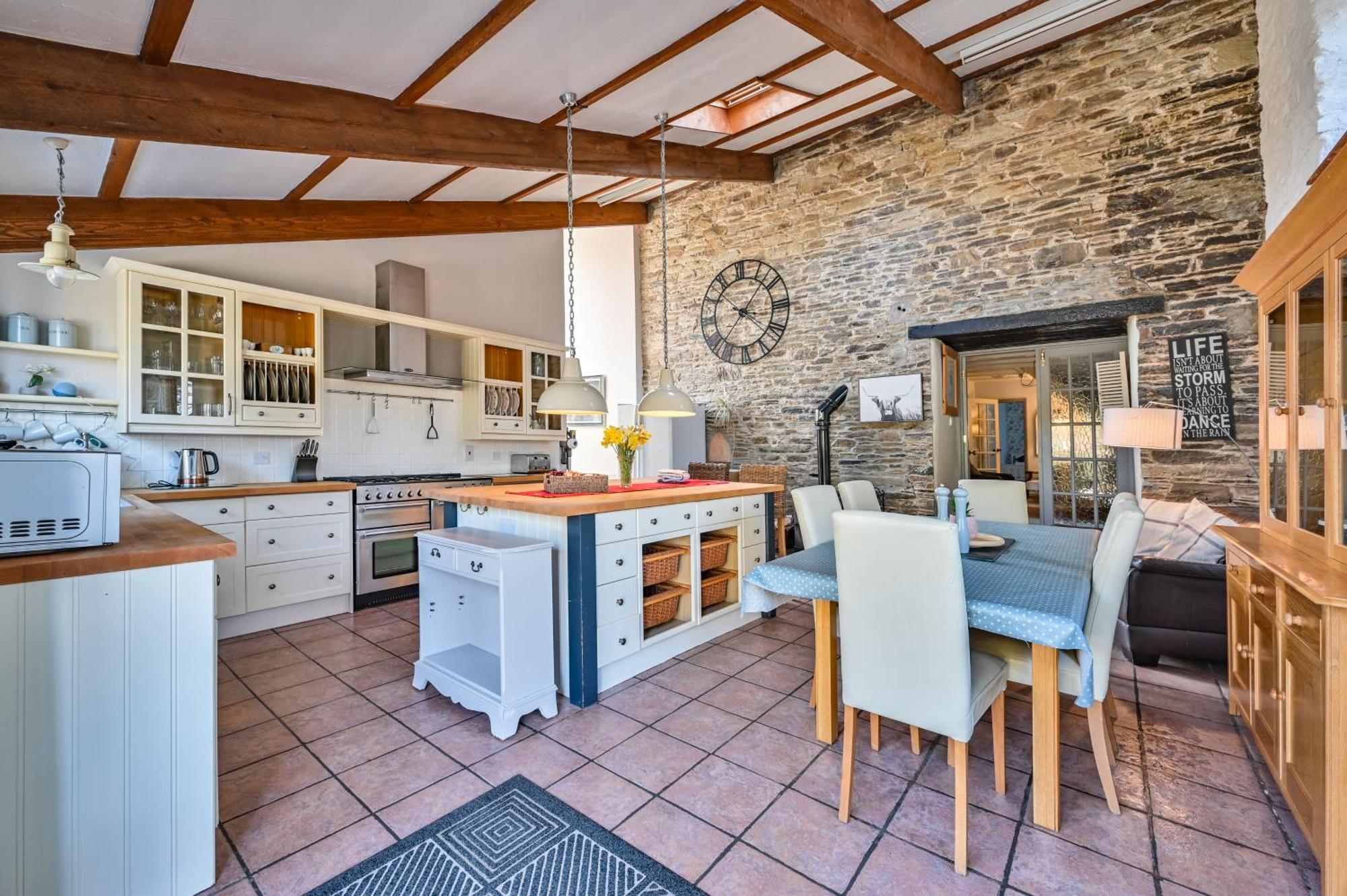 Polean Farm Cottages - With Free Animal Feeding And Pony Rides And Free Access To A Nearby Pool Лу Екстериор снимка